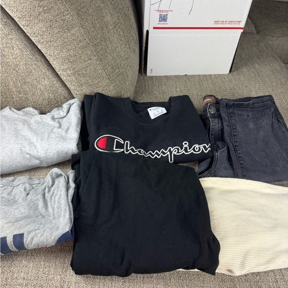 Box Of Clothes Brands Like Meshki, Champion and Crysp Denim - Picture 1 of 8